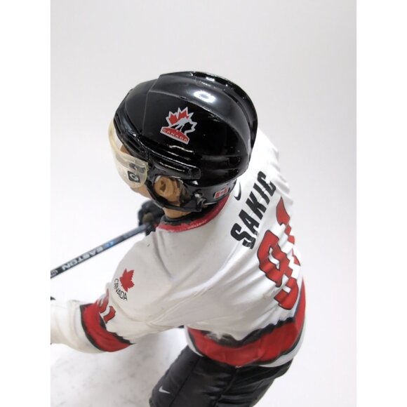McFarlane NHL Joe Sakic Series 1 2004 Team Canada - Picture 11 of 16